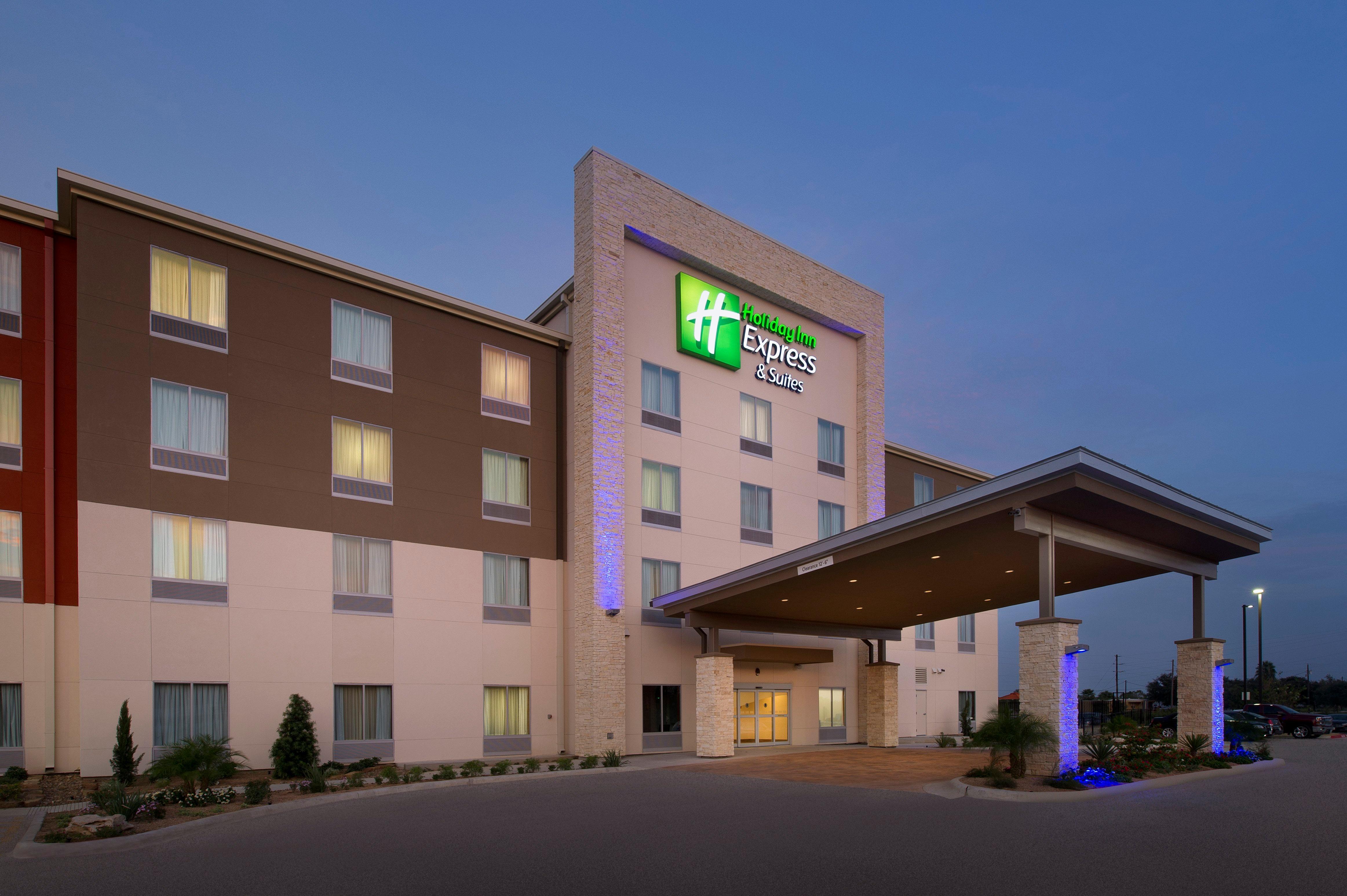 Holiday Inn Express & Suites Bay City By Ihg Exterior foto