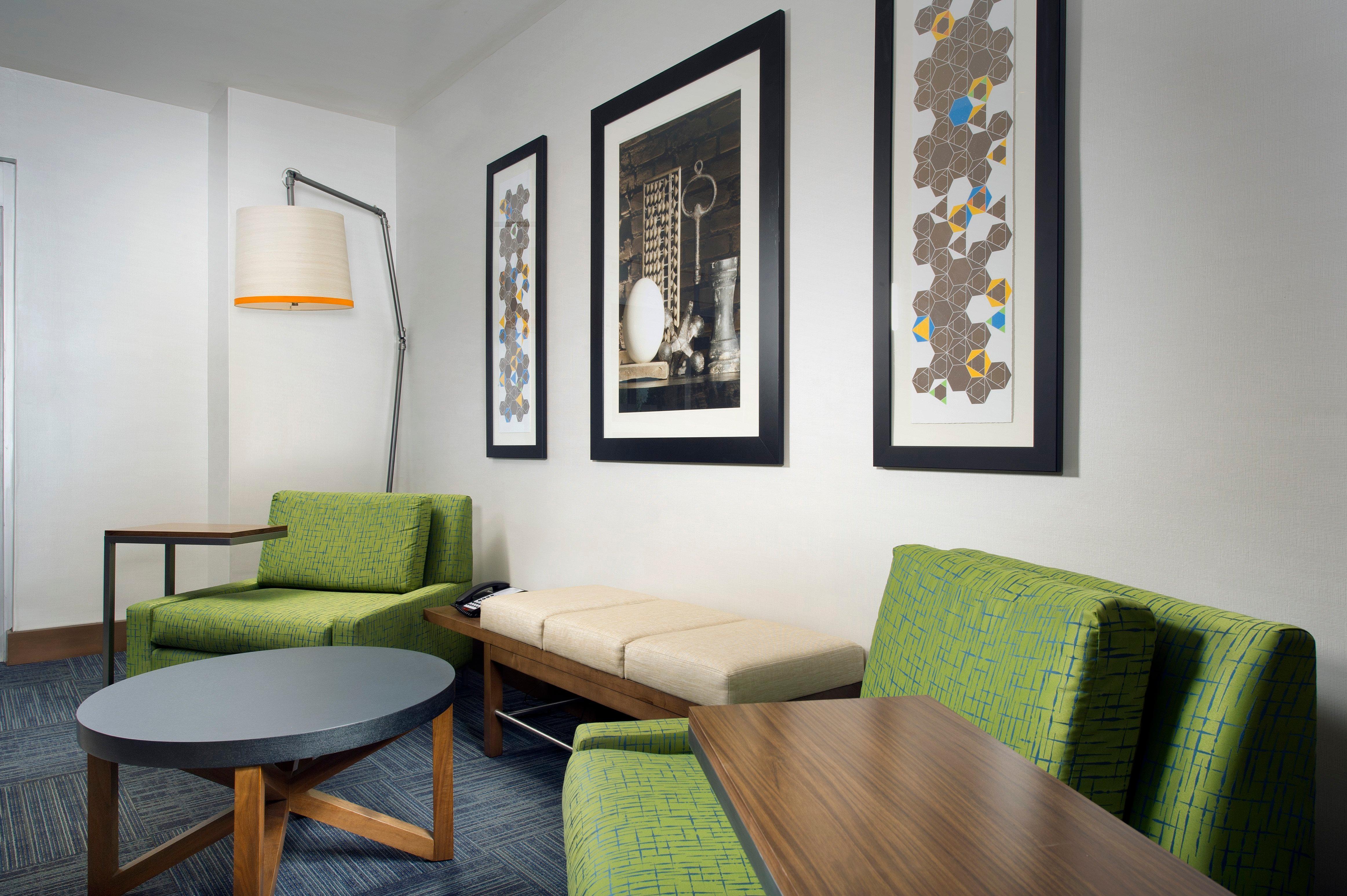 Holiday Inn Express & Suites Bay City By Ihg Exterior foto